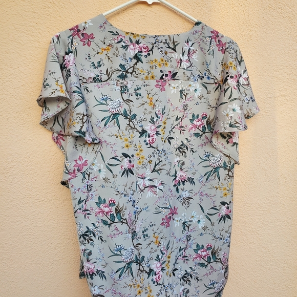 HM blouse - Picture 3 of 3